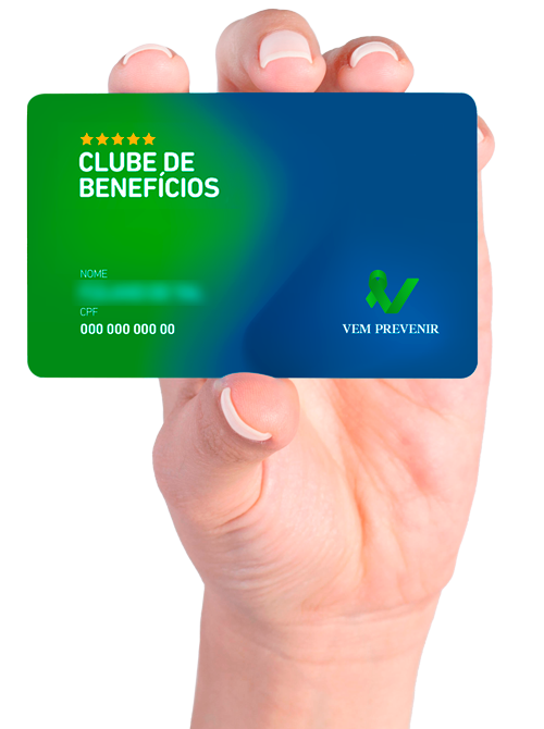 Cartão Clube de Benefícios na mão